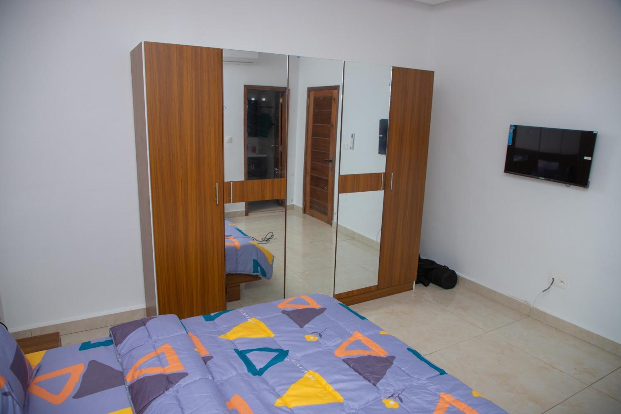 Residence Teranga Immo Luxe Residence Ndoumbe Sylla Dakar Exterior photo